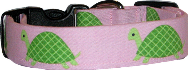 Green Turtles on Pink Dog Collar
