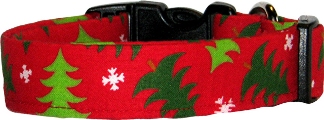 Big Tossed Christmas Trees Red Dog Collar