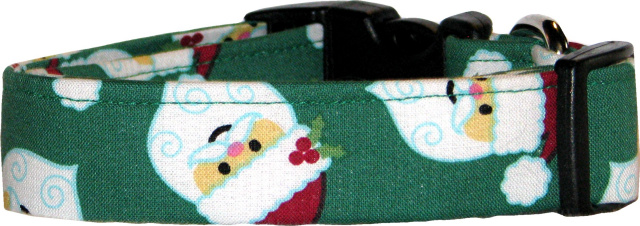 Santa Faces on Green Holly Dog Collar