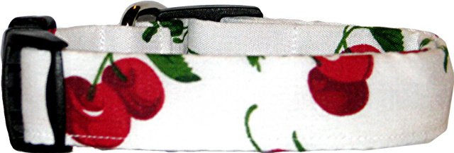 Red & White Cherries Dog Collar