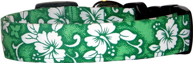 Mini Green & White Hawaiian Flowers Dog Collar